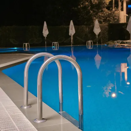 Otel Center Park *