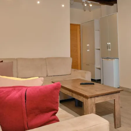 ホテル Center Park Velipojë