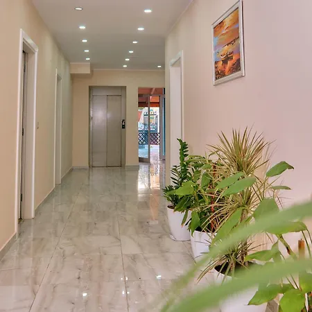 Center Park Velipojë