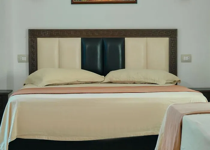 Otel Center Park Velipojë