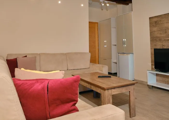 Otel Center Park Velipojë