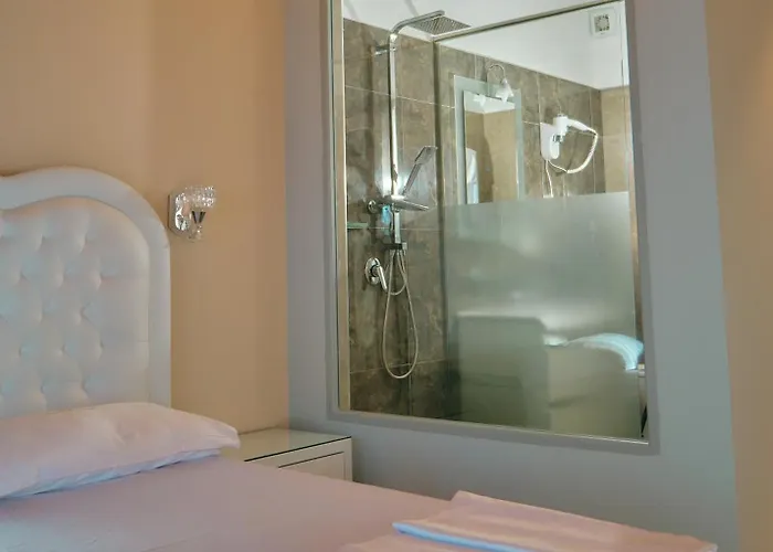 Otel Center Park Velipojë