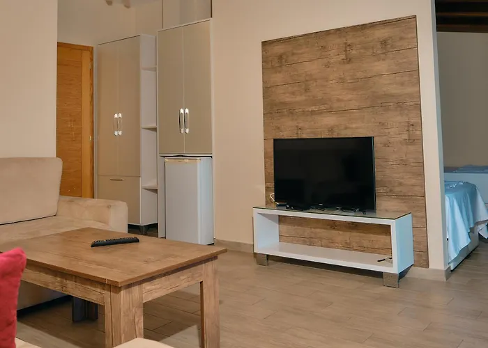 Center Park Hotel Velipojë